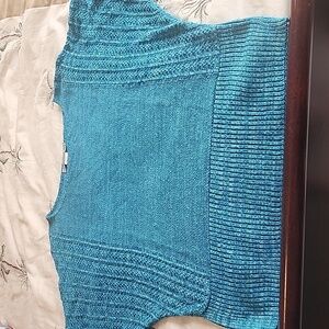 Blue knit top